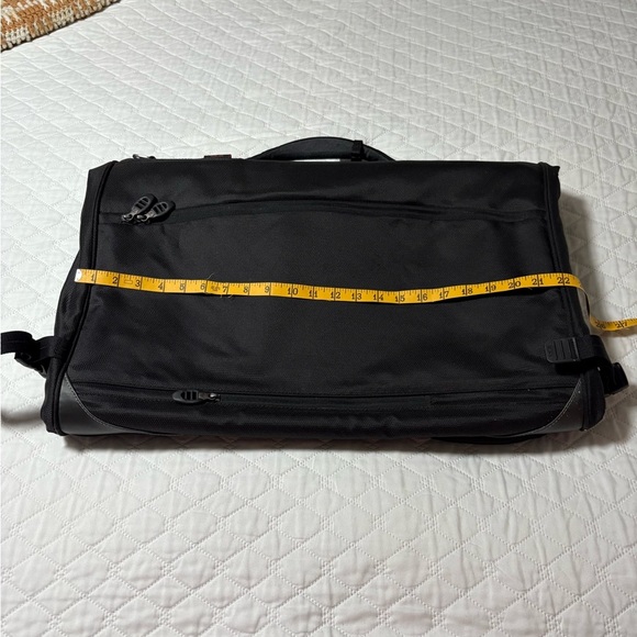 Tumi T-tech Tri-Fold Travel Garment Carryon Bag - Picture 12 of 14